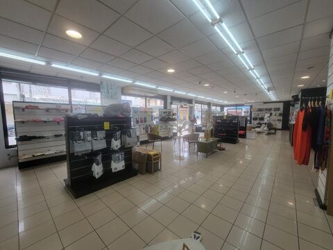   LOCAL COMMERCIAL À LOUER – CENTRE-VILLE DE CAYENNE 
