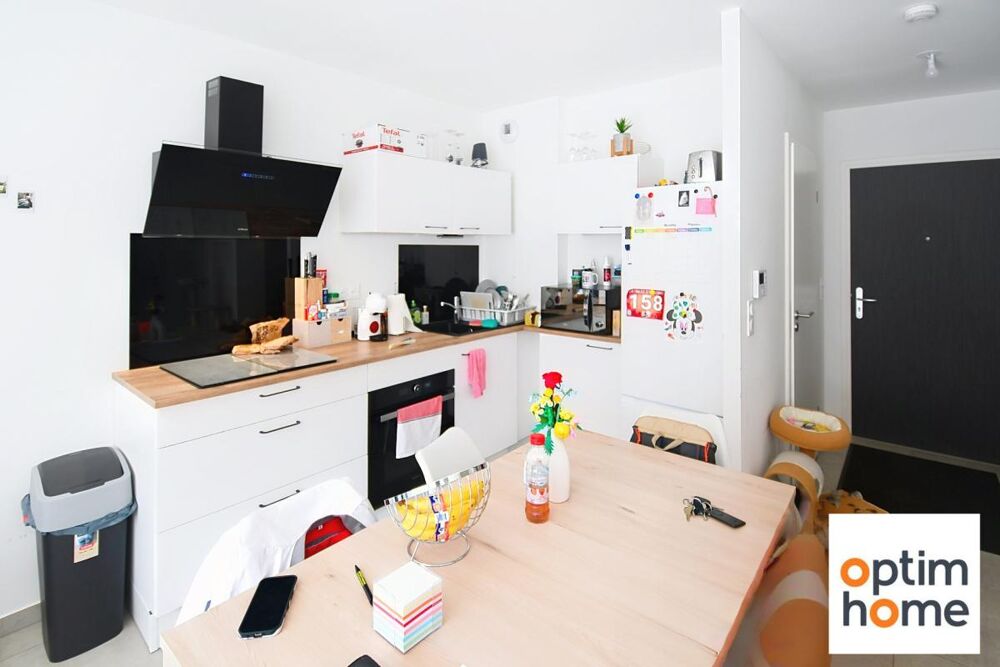 Vente Appartement APPARTEMENT PLAIN PIED 50M2 ENVIRON - TERRASSE - PLACE DE PARKING PRIVATIVE - VENDU MEUBLE Mont saint martin
