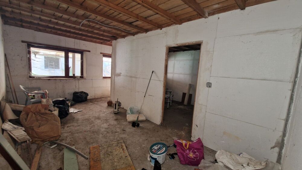 Maison à Waville F4 de 90 M2 avec jardin / parking et dépendance