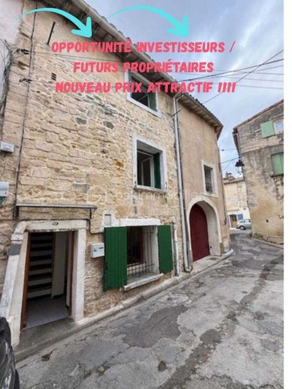 Centre Ville Historique Saint Gilles (Dept 30 GARD ) A vendre Maison de village Type 4/5 78M2 Salon Sejour Cuisine / 3chambres d