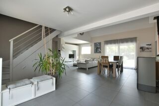 Villa à vendre 7 pièces 158 m²