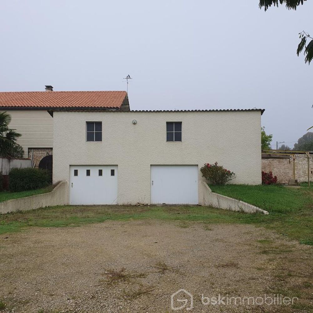 Vente Terrain Terrain viabilisé avec garage, proche toutes commodités Sauze vaussais