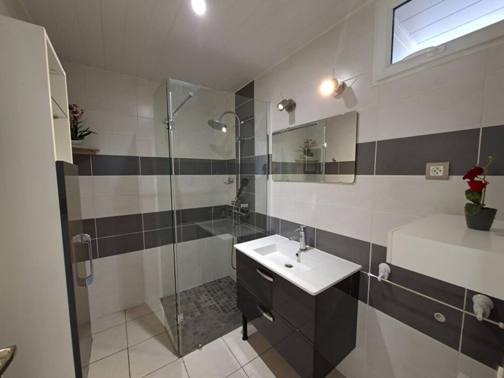 Vente Maison Jolie petite Maison  en pierre Saint-Estèphe 5 pièce(s) 80 m2 Saint estephe