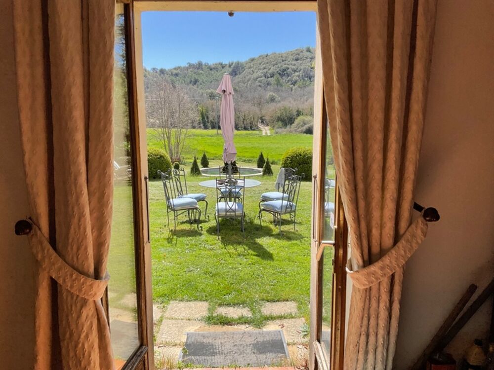 Vente Propriété/Château Maison de Maître 10 pièces sur 3 hectares proche Manosque , entre campagne et champs de lavandes Valensole