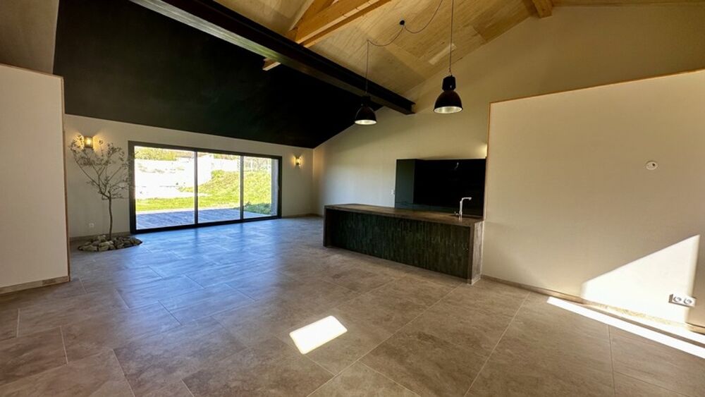 Maison neuve  165 m²  BARBEZIEUX SAINT HILAIRE (16)