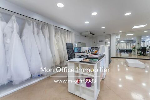 Référence : 3983-SCA. - Boutique robes de mariée, cérémonies, accessoires 110000 13001 Marseille 1er arrondissement