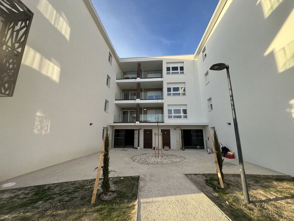Location Appartement T2 avec terrasse et parking à MONTEUX Monteux