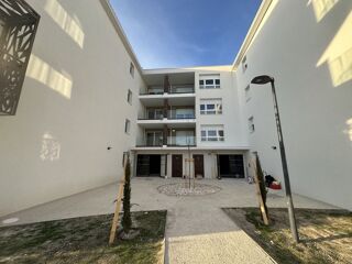  Appartement à louer 2 pièces 46 m²