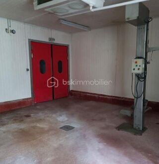  Immeuble à vendre 15 + pièces 1200 m²
