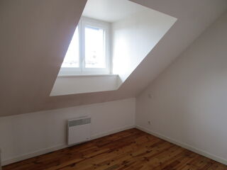  Appartement à louer 4 pièces 45 m²