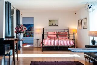  Propriété/château à vendre 6 pièces 340 m²