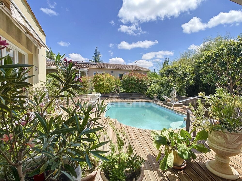Vente Maison BOLLENE (84), à vendre Villa de Plain Pied 6 pièces - 4 grandes chambres - Terrain clos arboré de 1236 m² Bollene
