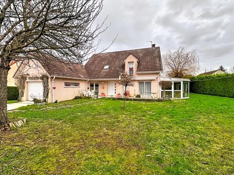   Spacieuse maison 5 pi�ces, 164 m� � Maillot Maison - 5 pi�ce(s) - 165 m�