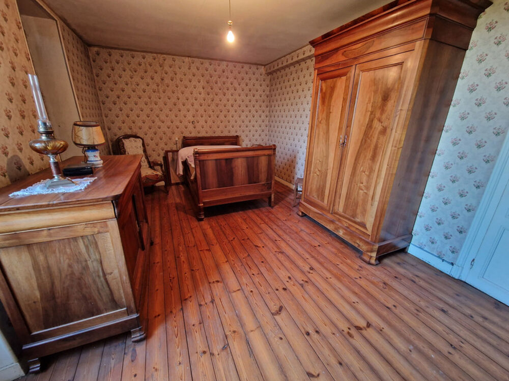 Vente Maison Maison à vendre 6 pièces TONNAY BOUTONNE (17) Tonnay boutonne
