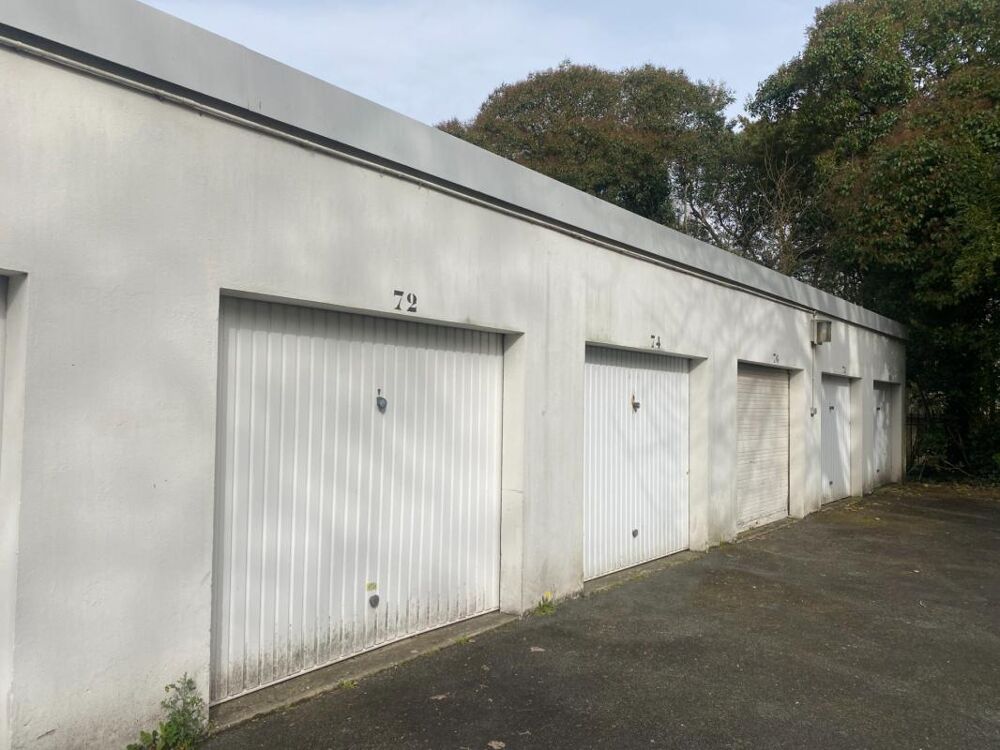 Vente Parking/Garage Bordeaux Garage fermé à vendre – Résidence Tivoli – Rue Camille Godard Bordeaux