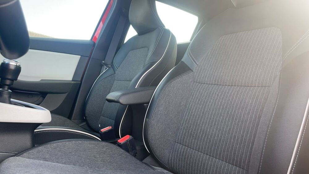 Clio 1.5 dCi 110 Energy Intens 2021 occasion 77720 Grandpuits Bailly Carrois
