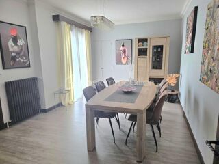 Villa à vendre 7 pièces 208 m²