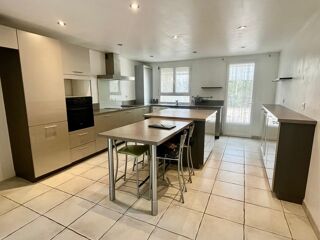  Propri�t�/ch�teau � vendre 8 pi�ces 274 m�