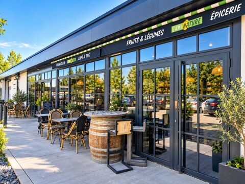   LES HALLES – LOCAL COMMERCIAL 28 M² – 230 € HT HC/M²/AN LA 1ÈRE ANNÉE – FORTE VISIBILITÉ 