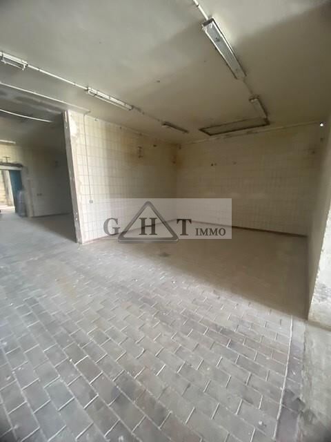   ENTREPOT A LOUER 350 M² A Ozoir-la-Ferrière 