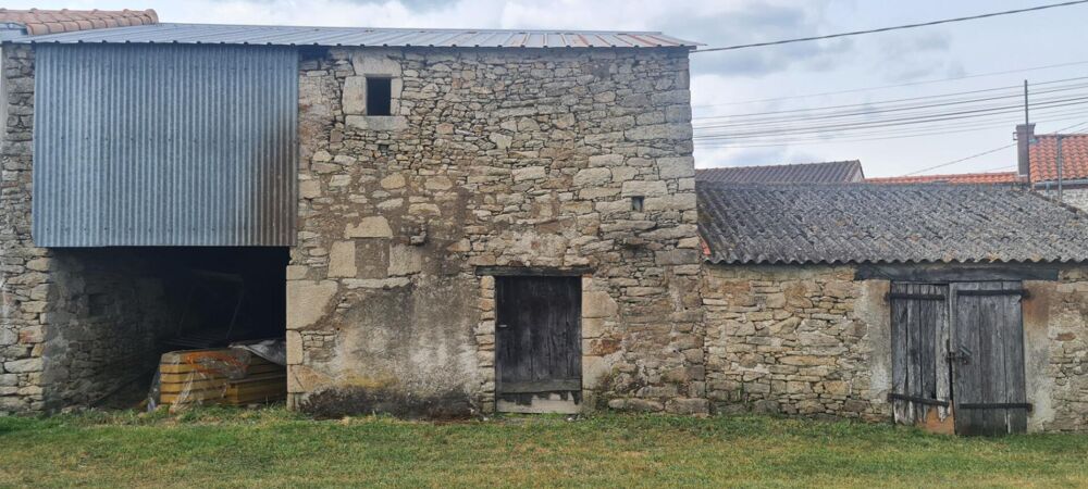 Grange à rénover Village Saint Hilaire De Clisson 75 M² sur terrain de 231 M²
