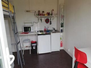  Appartement à louer 1 pièce 14 m²