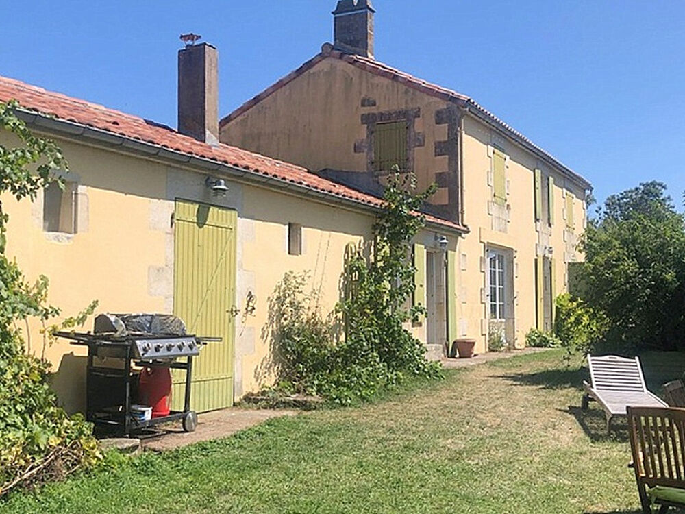Authentique charentaise - 144 m² - 3 chambres - Piscine - Terrain 1000 m² - Bord de conche