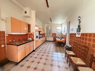  Maison à vendre 10 pièces 158 m²