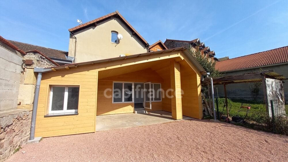 Maison de ville à CHAUFFAILLES - 110 m² avec jardin intérieur