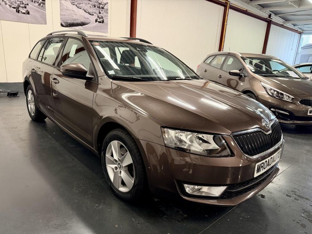 Octavia Combi 1.6tdi 105ch 1ere Main 2014 occasion 59700 Marcq-en-Barœul