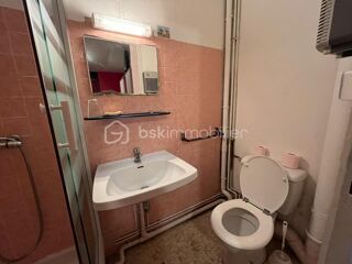  Immeuble à vendre 15 + pièces 360 m²