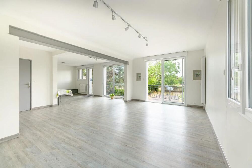 Vente Maison Maison de 8 pièces de 190.27 m² à Saint-Pierre-des-Corps Saint pierre des corps