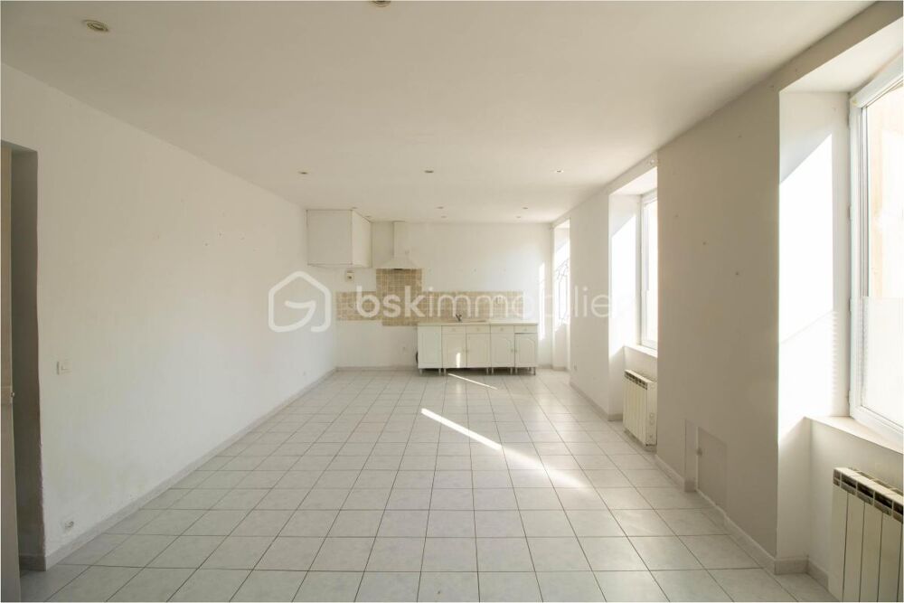 Maison de village composée de 2 appartements
