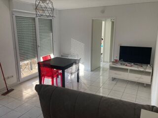  Appartement à louer 2 pièces 43 m²