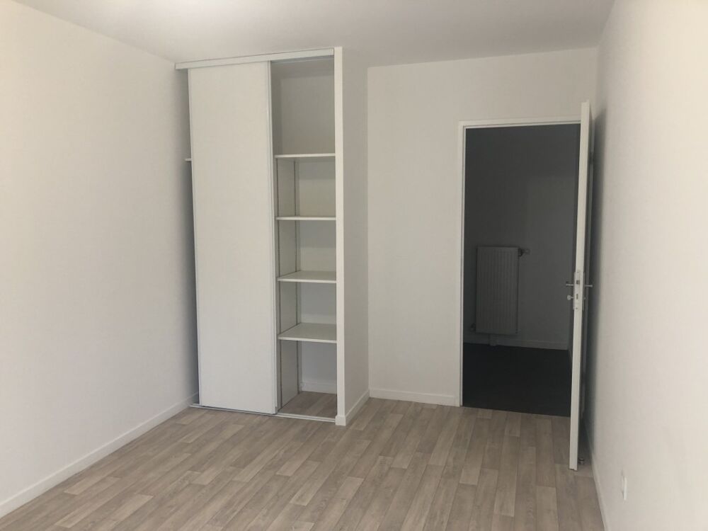Location Appartement T2 avec balcon et parking à CORBEIL ESSONNES Corbeil essonnes
