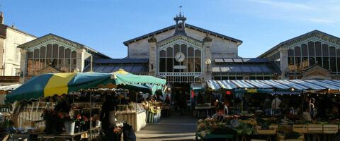   Fonds de commerce à vendre LA ROCHELLE (17) Restaurant centre-ville, Belles prestations, affaire clés en mains 