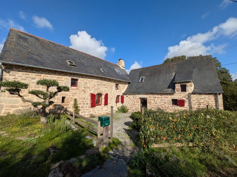 SAINT TUGDUAL GRANDE LONGERE RENOVEE DE 5 PIECES 154m² PARCELLE DE 1390M²