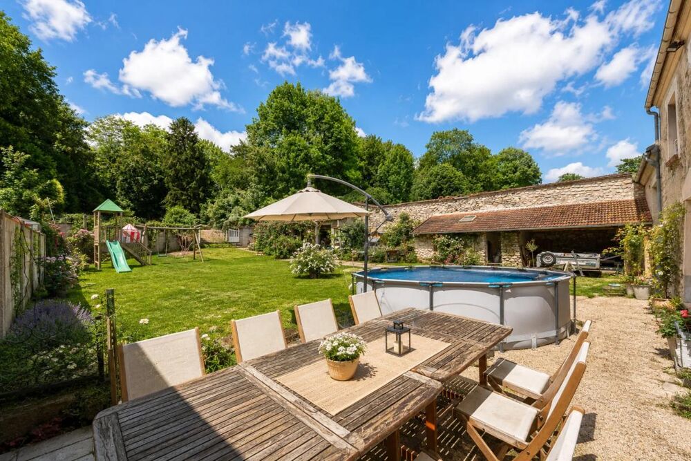 Vente Maison Maison de 5 pièces de 130 m² à Neufchelles Neufchelles