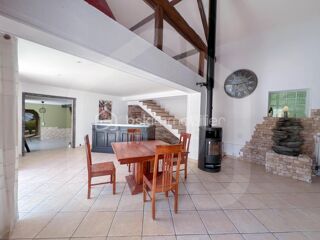  Propriété/château à vendre 8 pièces 285 m²