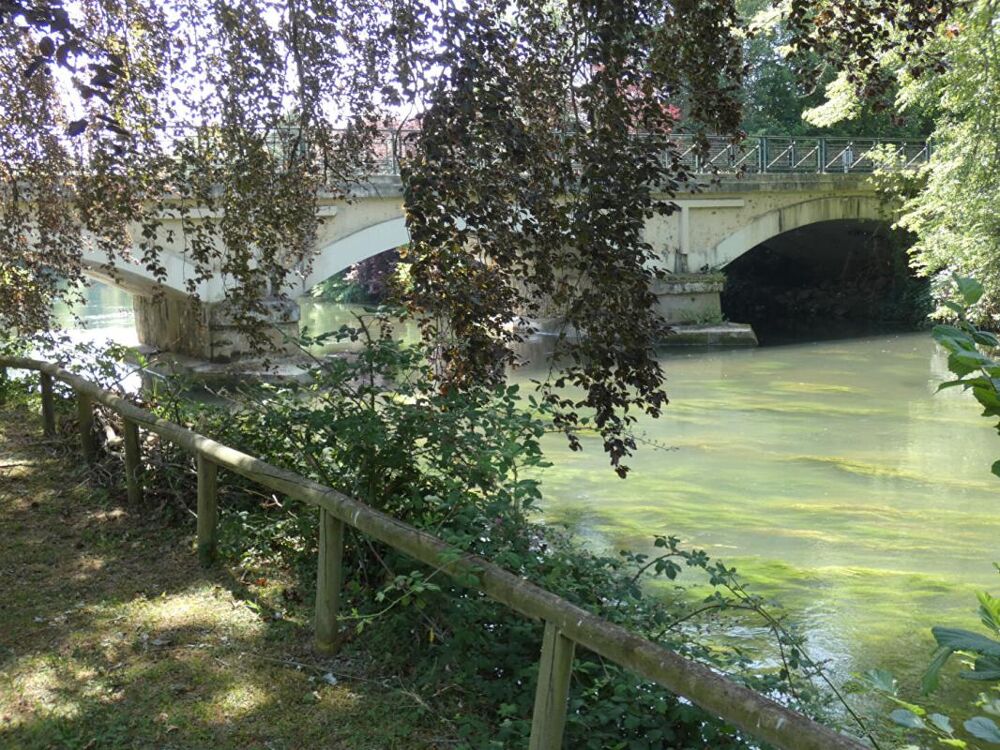 à vendre  Propriété/château Cherisy (28500)