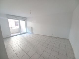  Appartement à louer 3 pièces 66 m²