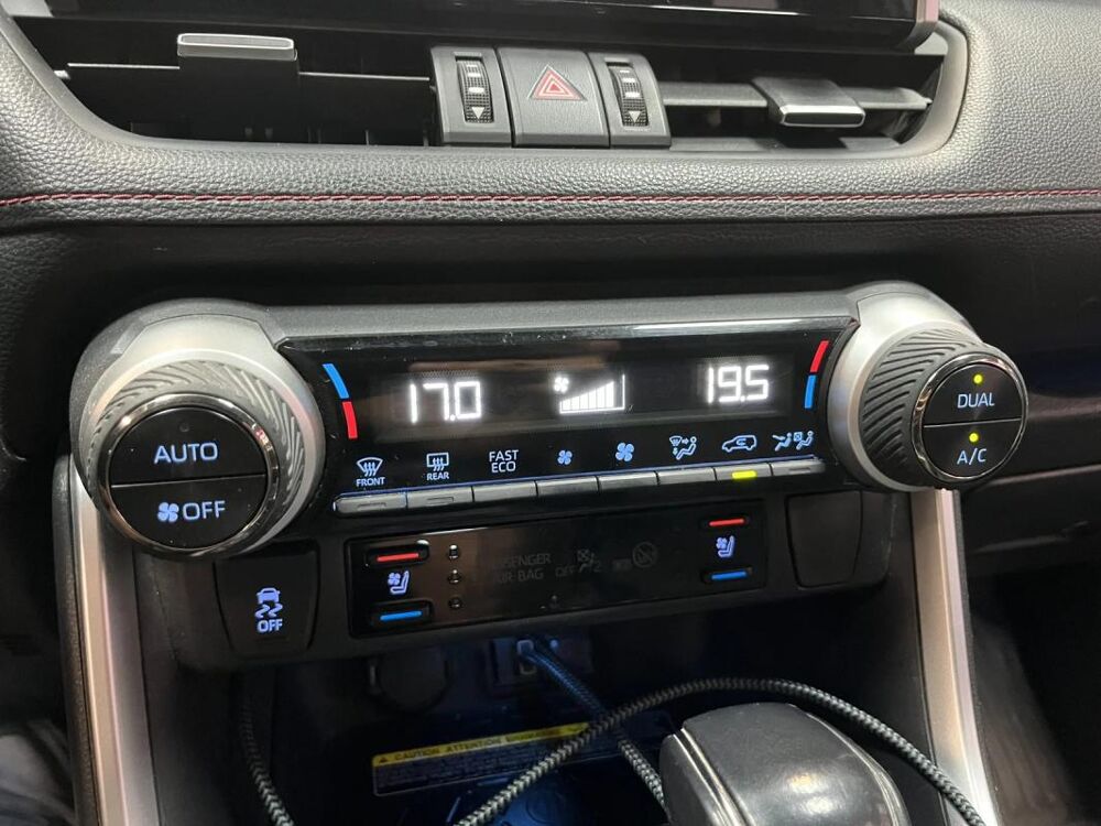 RAV 4 Plug-In Hybrid AWD Collection 2020 occasion 06700 Saint Laurent Du Var