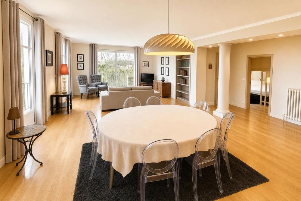 Vente Maison Maison familiale avec piscine, parc arboré de 163 m² Reugny