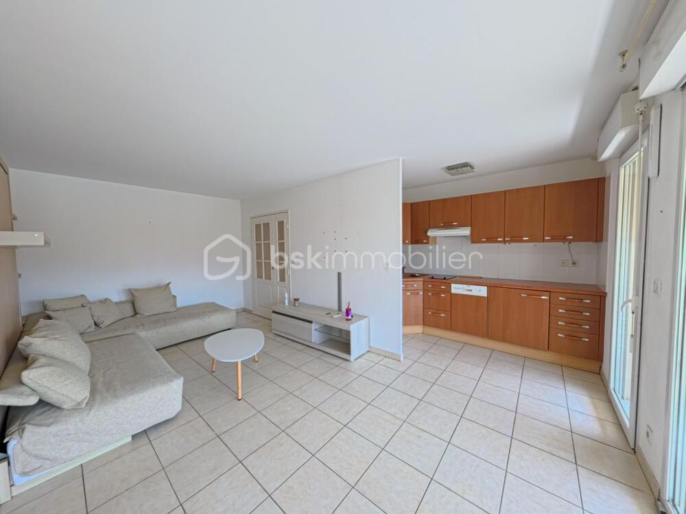 Vente Appartement T2 en Dernier Étage avec Vue Dégagée – À 200m des plages de Golfe-Juan ! ? Golfe juan