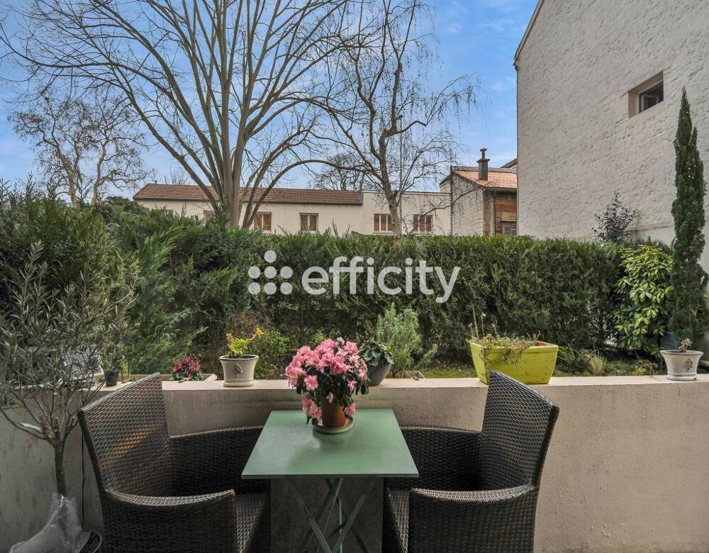 � vendre  Appartement Courbevoie (92400)