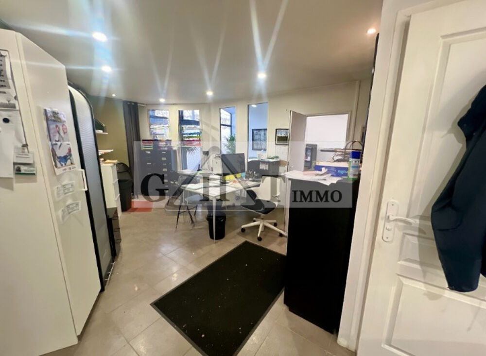   Local d'activités 190m2 à vendre Romainville 