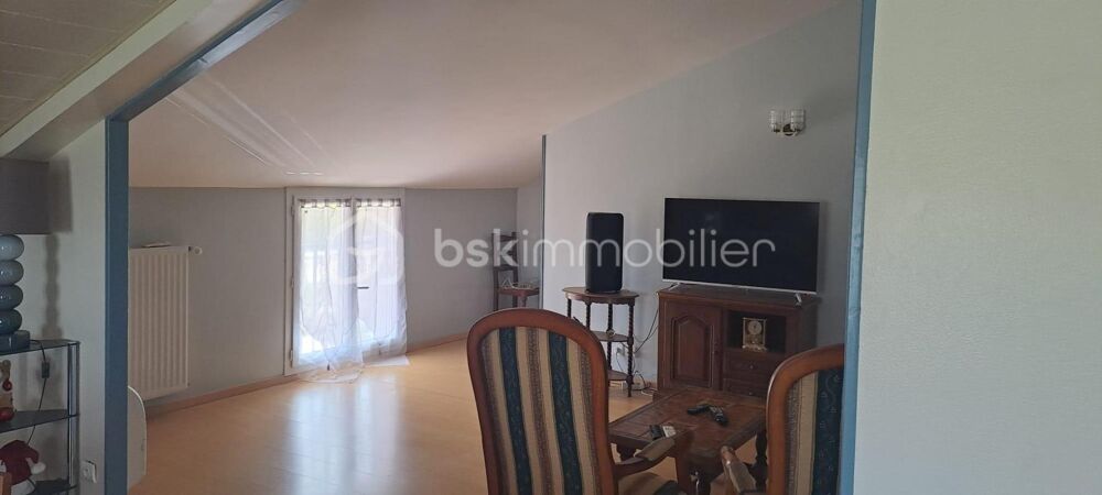 Vente Maison Bâtiment industriel avec vaste appartement – emplacement stratégique Cormenon