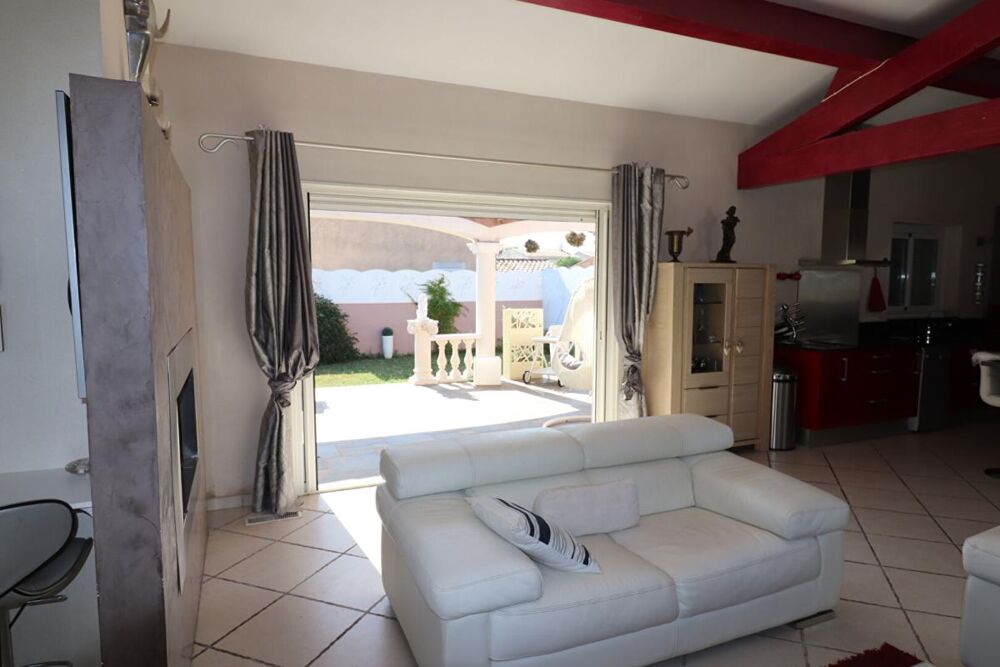 Vente Maison Villa Arles T 5/6  de 165 m²  avec Jardin Arles