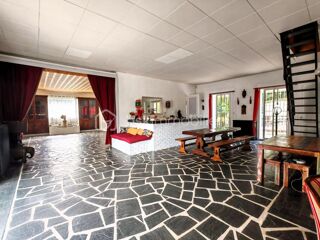  Maison  vendre 11 pices 416 m