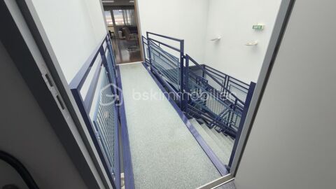   Immeuble professionnel récent de 290 m² – Emplacement stratégique à Saint-Quentin. AISNE 